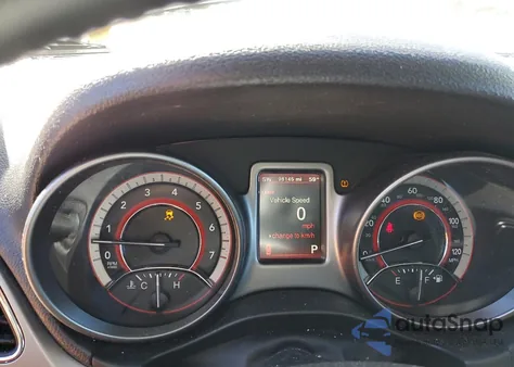 2018 Dodge Journey Crossroad z USA, uszkodzony, nr VIN 3C4PDCGG8JT515792